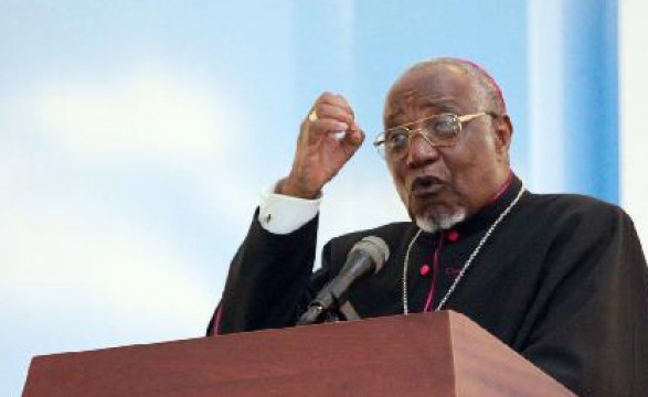 Dom Anastácia kahango Bispo Auxiliar Emérito  